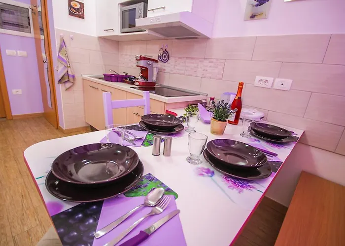 Lavanda & Cappuccino アパート